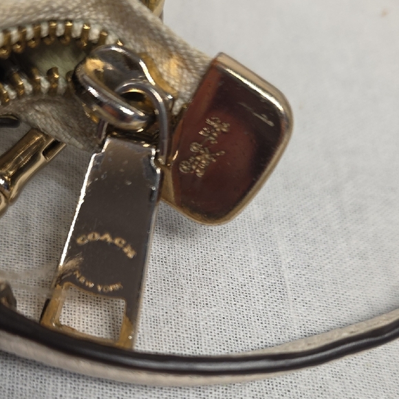 Coach Carrie Crossbody bag - Picture 6 of 7